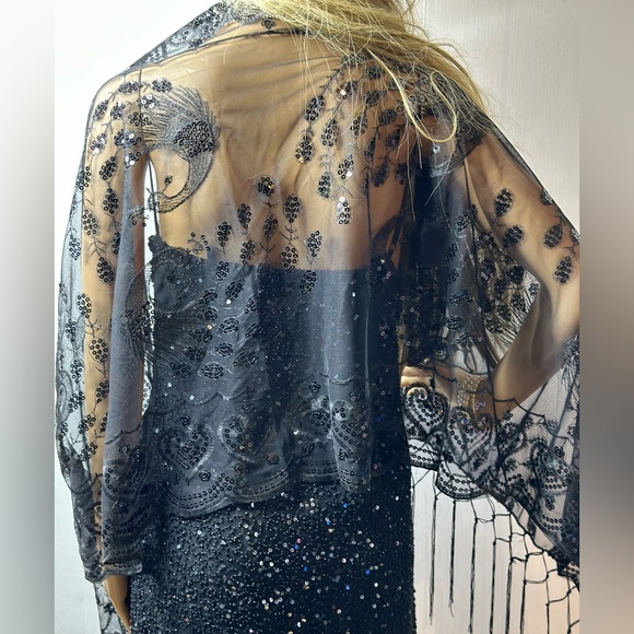 Peacocks Sequin Cape Evening Shawl Wrap - Picture 10 of 13